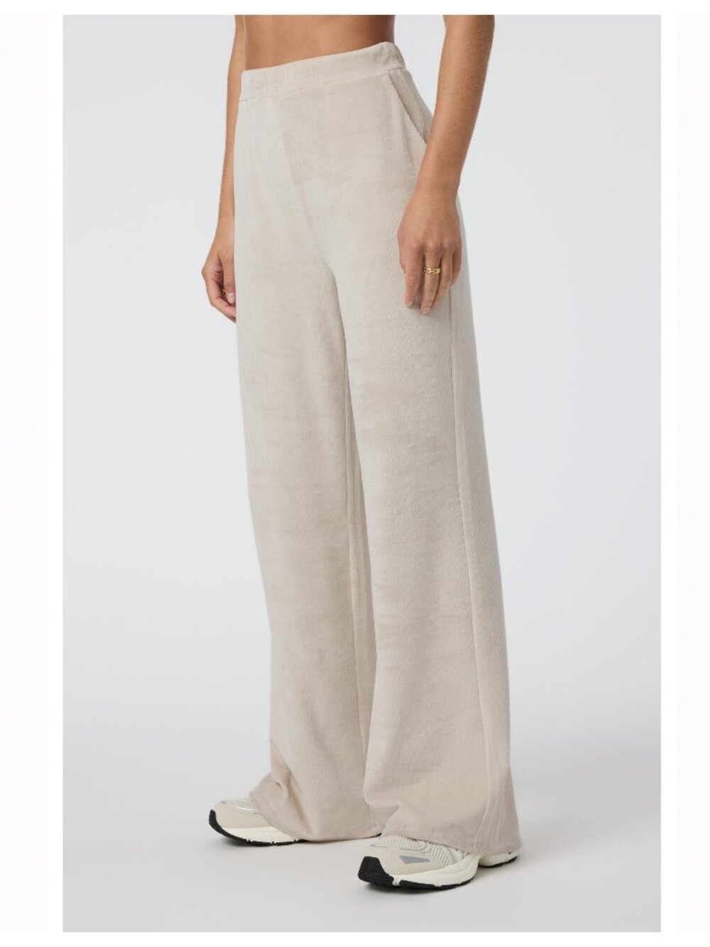 VUORI Haven Wide Leg Pants in Suede NEW NWT